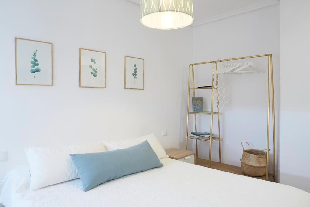 Apartamento Con Terraza A Un Paso De La Playa Χιχόν Εξωτερικό φωτογραφία